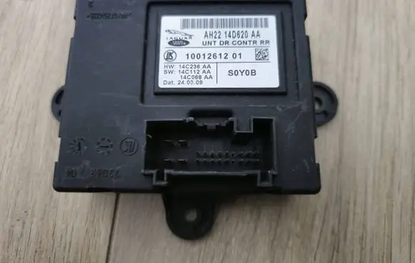 Jaguar XF X250 Door control unit/module AH2214D620AA