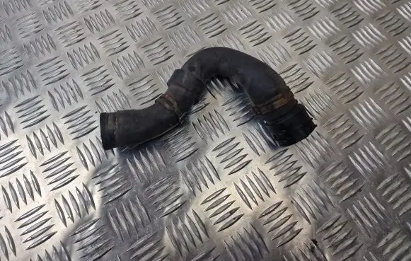 Volkswagen Transporter - Caravelle T5 Engine coolant pipe/hose 106780T1