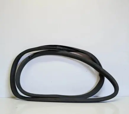 Skoda Fabia Mk2 (5J) Rubber seal rear door 5J9867367
