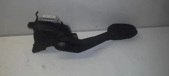 Volvo S80 Accelerator throttle pedal 30636005 A4110