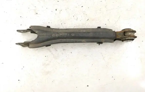 Mercedes-Benz C W204 Rear control arm 2043502706 2043521288