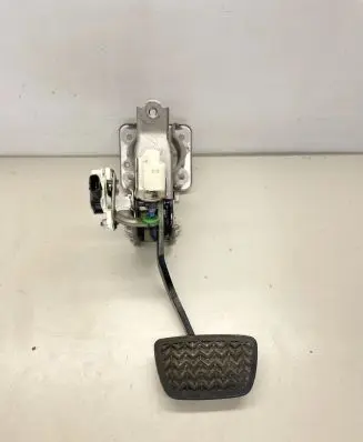 Lexus GS 250 350 300H 450H Brake pedal 4711030540 4712130080