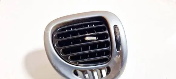 Citroen Xsara Picasso Dash center air vent grill 9512m080 525137