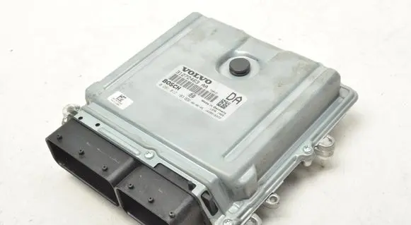 Volvo V50 Engine control unit/module ECU 31272463
