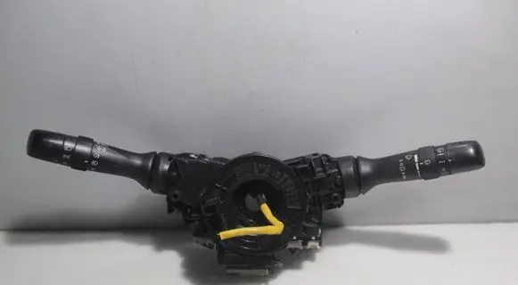 Toyota Auris 150 Light switch
