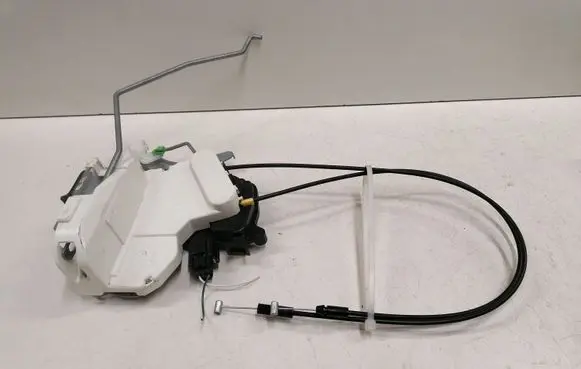 Peugeot iOn Front door lock