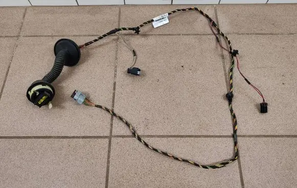 Peugeot 206+ Front door wiring loom 9685708180