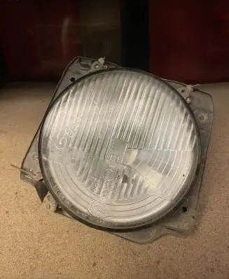 Volkswagen Golf II Headlight/headlamp 311115367