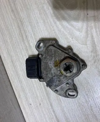 Toyota Yaris Gear selector 89451-30010