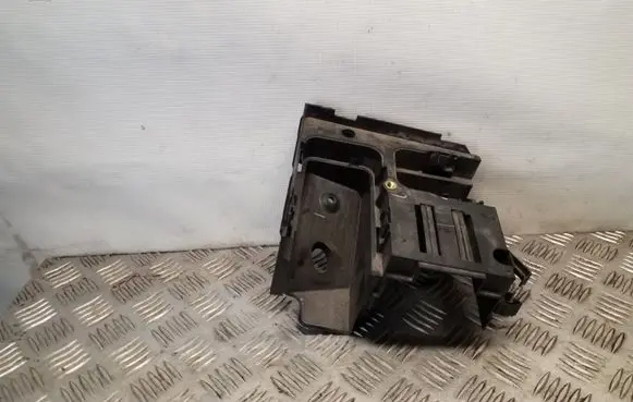 Volkswagen PASSAT CC Fuse box set 1K0907361B
