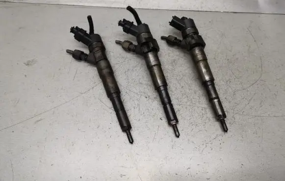 Fuel injectors set