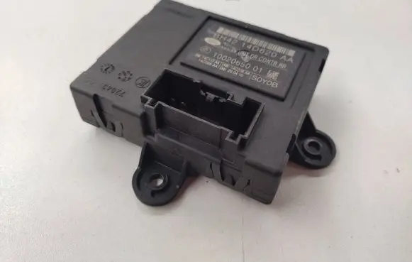 Jaguar XF X250 Door control unit/module BH4214D620AA 1002065001