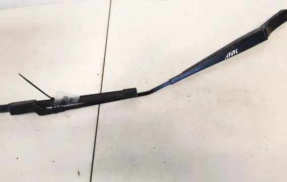 Volkswagen Golf V Front wiper blade arm 1q1955410