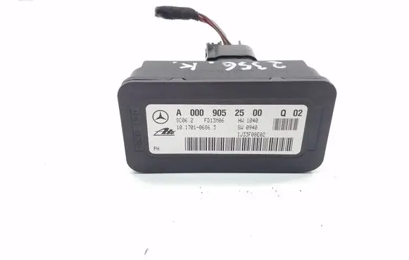 Mercedes-Benz E W212 Sensor A0009052500