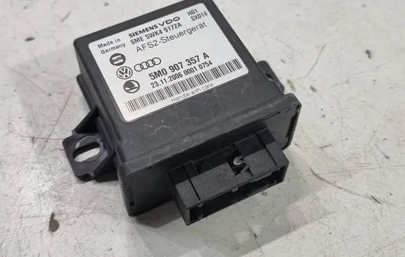 Volkswagen PASSAT B6 Light module LCM 5M0907357A