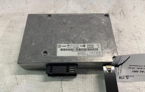 Audi A4 S4 B7 8E 8H Bluetooth control unit module 8P0862335Q