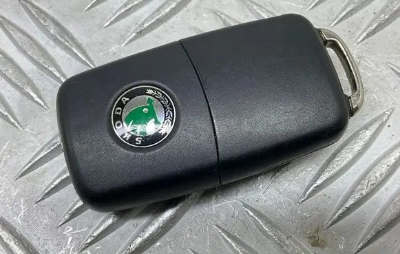 Skoda Superb B6 (3T) Ignition key/card 3T0837202H