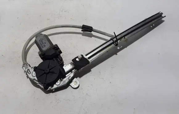 Renault Laguna II Rear window lifting mechanism without motor 820000557