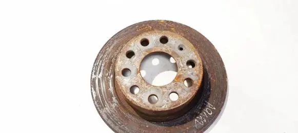Seat Leon (1P) Rear brake disc neventiliuojamas