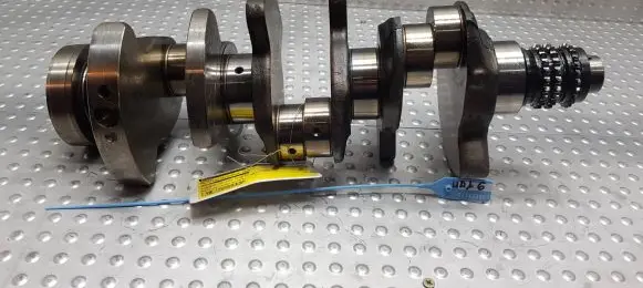 Mercedes-Benz E W211 Crankshaft R27201