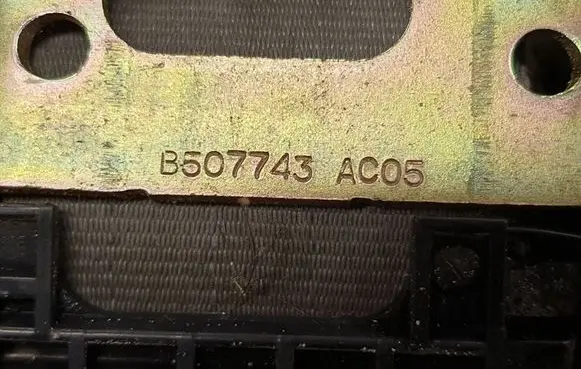 Citroen C5 Front seatbelt B507743 4160503