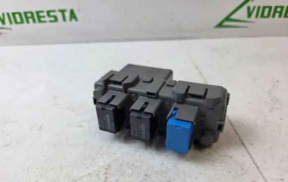 Honda CR-V Fuse module TV00030 130121