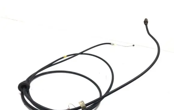 Mitsubishi Lancer VIII Engine bonnet/hood lock release cable 