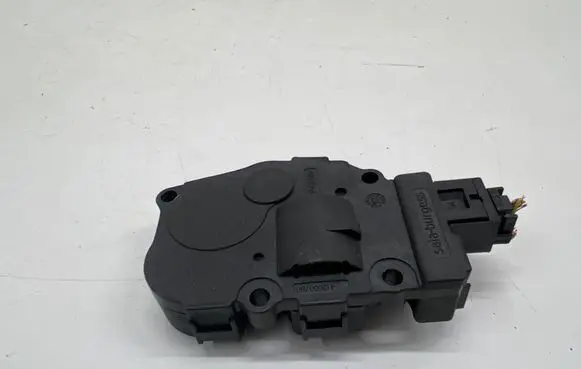 Mini Clubman F54 Air flap motor/actuator EFB492 14102015