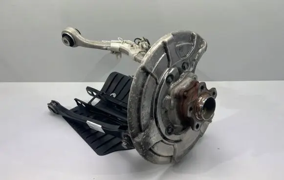 BMW 8 G14 Rear wheel hub spindle/knuckle 