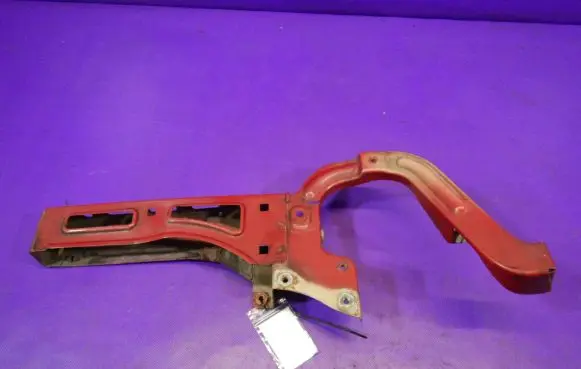 Alfa Romeo GTV Front bumper mounting bracket