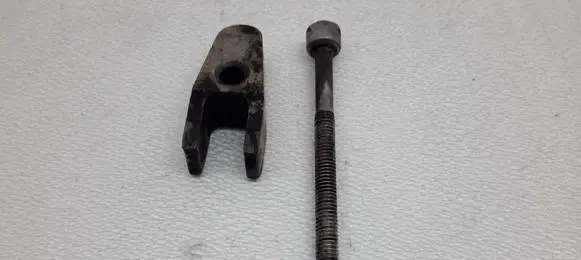 Mercedes-Benz E W211 Fuel Injector clamp holder A6110160738