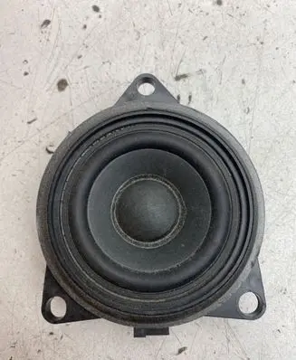 Volvo XC60 Front door high frequency speaker 31489045