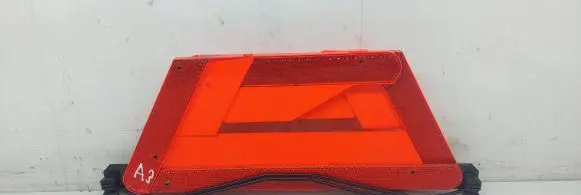 Audi A3 S3 8L Emergency warning sign 4B5860251A