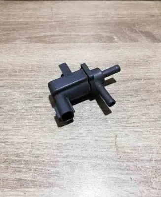 Toyota Prius (XW20) Turbo solenoid valve 9091012259 4762002771