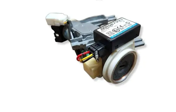 Mitsubishi Lancer Ignition lock MR587993 X1T16271M