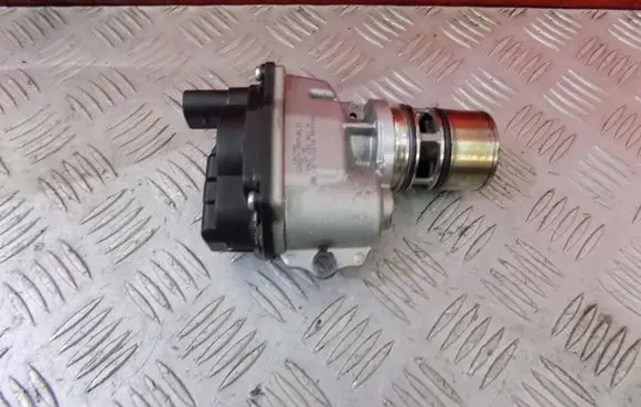 Audi Q7 4M EGR valve 057145653J