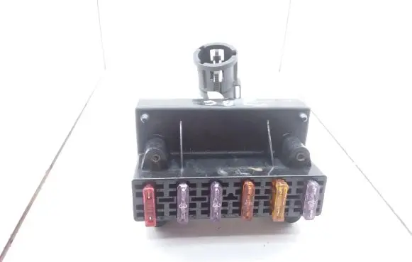 Jaguar XJ X40 Fuse module DBC3981 51030032A