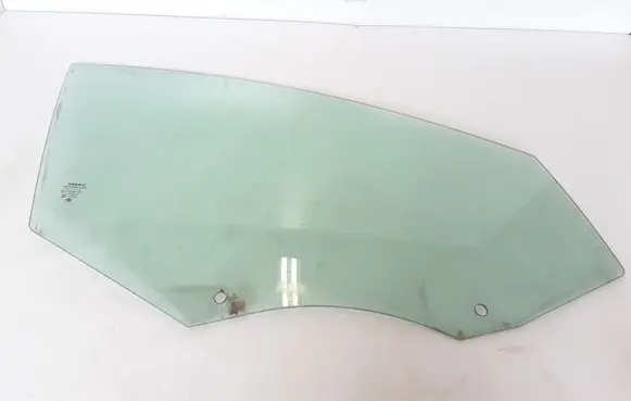 Volvo XC60 Front door window glass four-door
