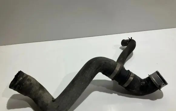 Mercedes-Benz ML W164 Engine coolant pipe/hose