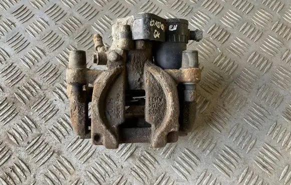 Subaru Outback (BS) Rear brake caliper 26620AL030