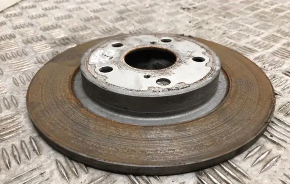 Toyota Avensis T270 Rear brake disc