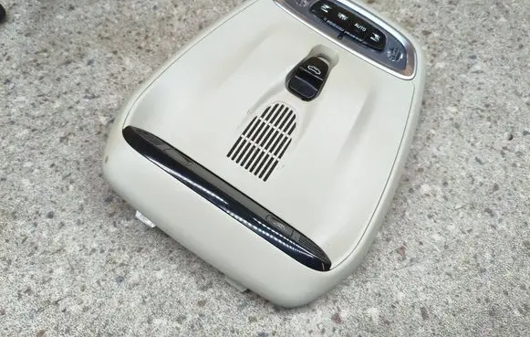 Volvo XC90 Front seat light C99ZA CAV12 C159M101