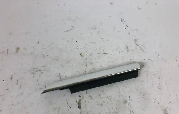 Maserati Levante Other front door trim element 670034373 1SXD469