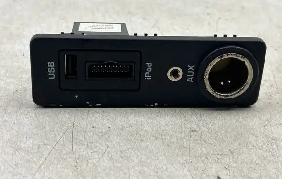 Jaguar XF X250 USB socket connector A2C53278681 CG011002589457