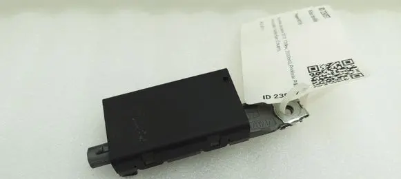 Peugeot RCZ Aerial antenna amplifier 214071