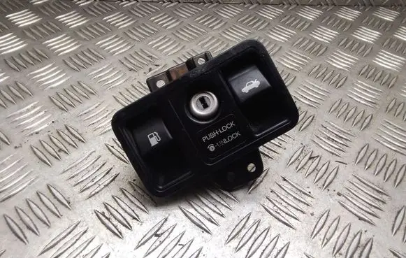 KIA Sorento Fuel tank opening switch 