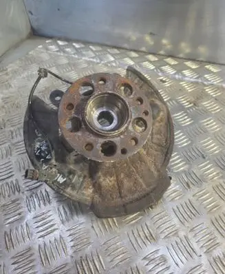 Mercedes-Benz A W168 Front wheel hub 