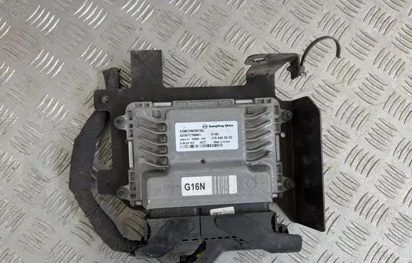 SsangYong Tivoli Engine control unit/module 1735400332