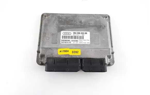 Audi A3 S3 8L Engine control unit/module 06A906033BB 06A906033 5WP4021003