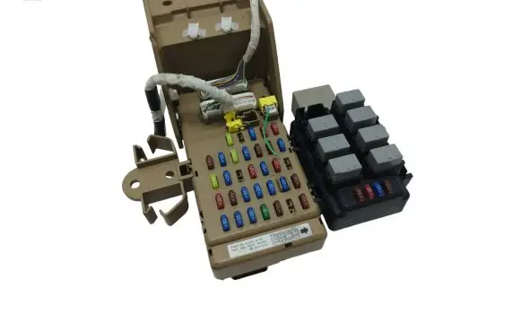 Subaru Impreza III Fuse module 82201FG010